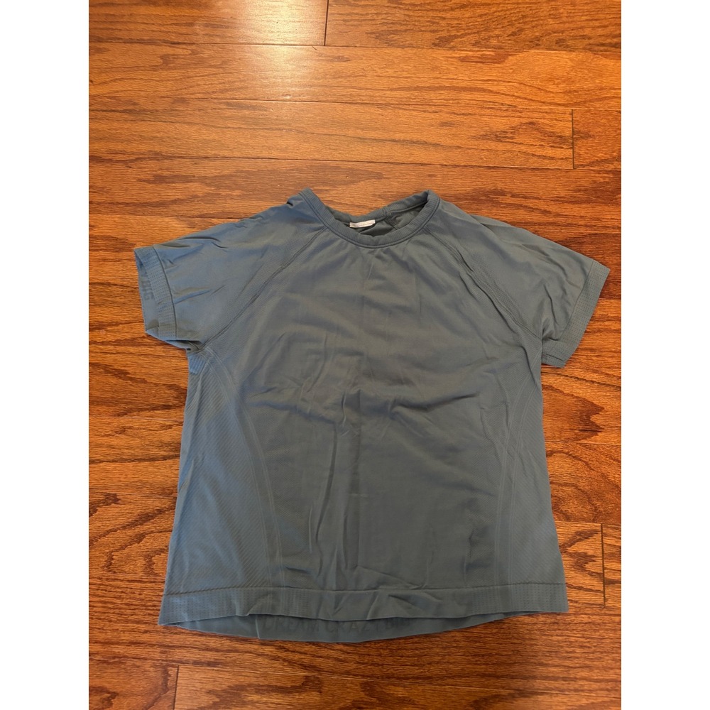Athleta Teal Short Sleeved Crop Top